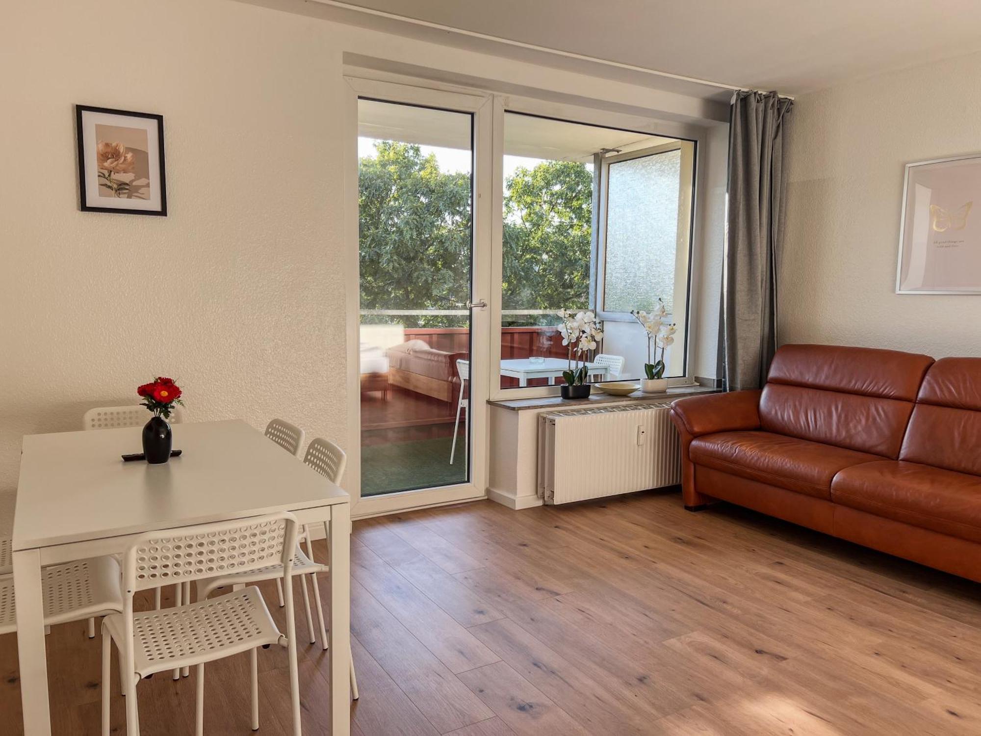 T&k - - 3 With Private Parking 7min Fair And Airport Dus Apartment Düsseldorf