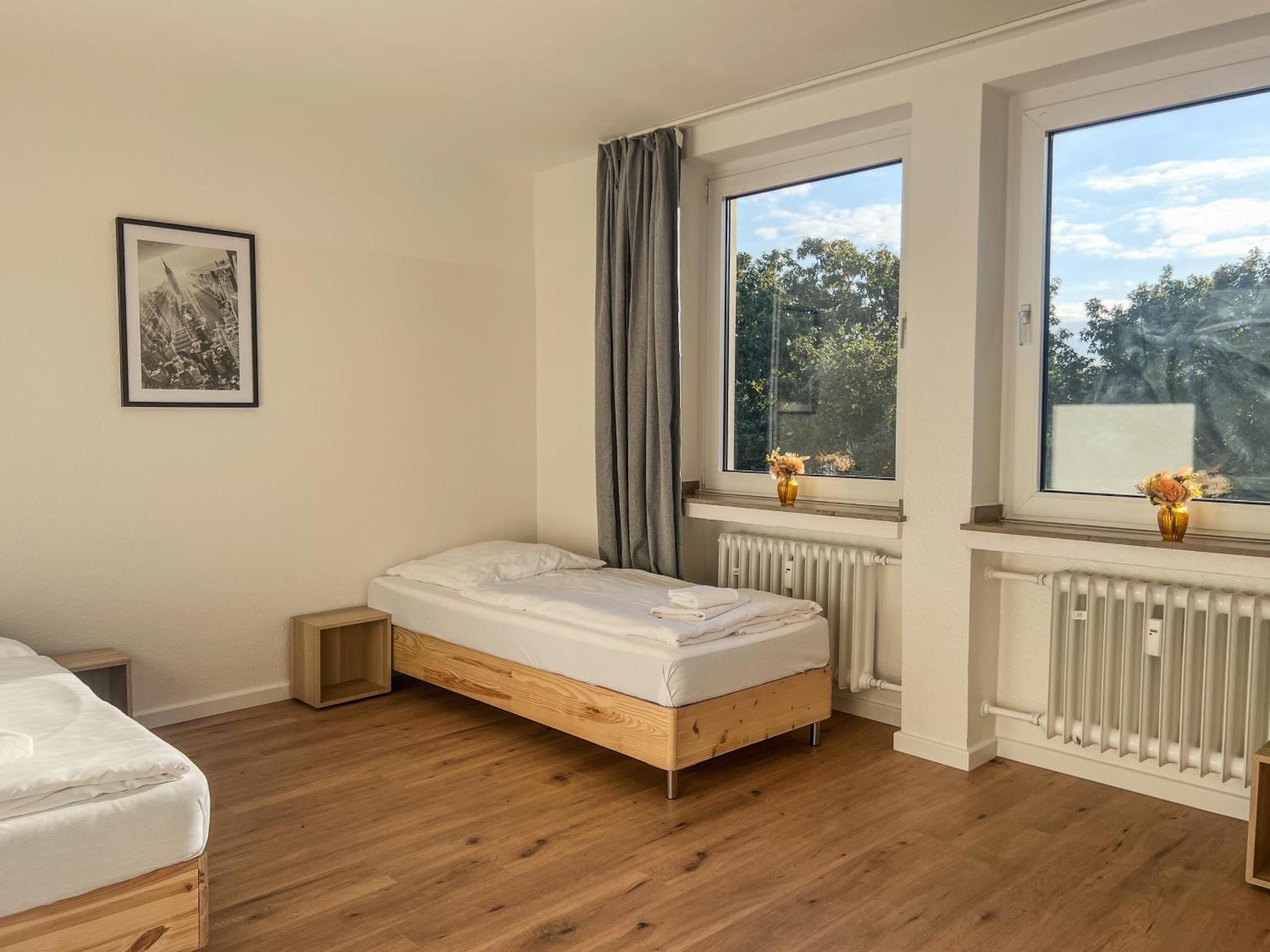 Apartment T&k - - 3 With Private Parking 7min Fair And Airport Dus